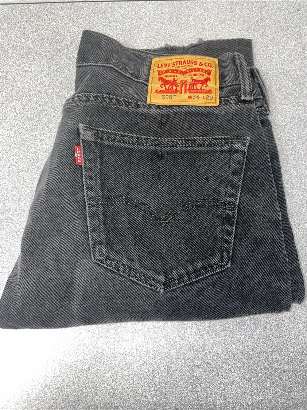 Levi's 505?Straight Men's Jeans in Faded Black 34x24